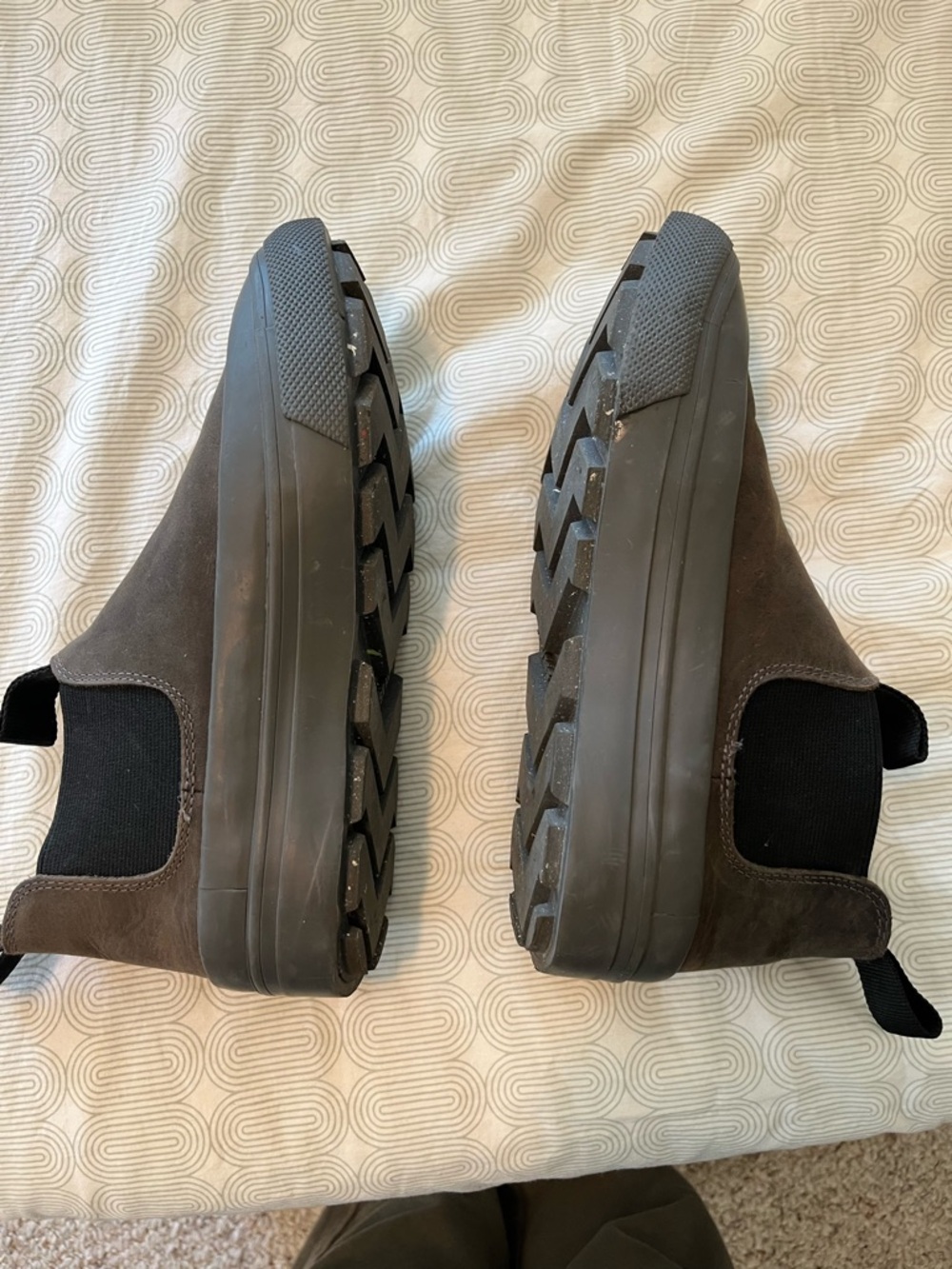 SeaVees gray women’s Ballard Boots pull on - Picture 4 of 5